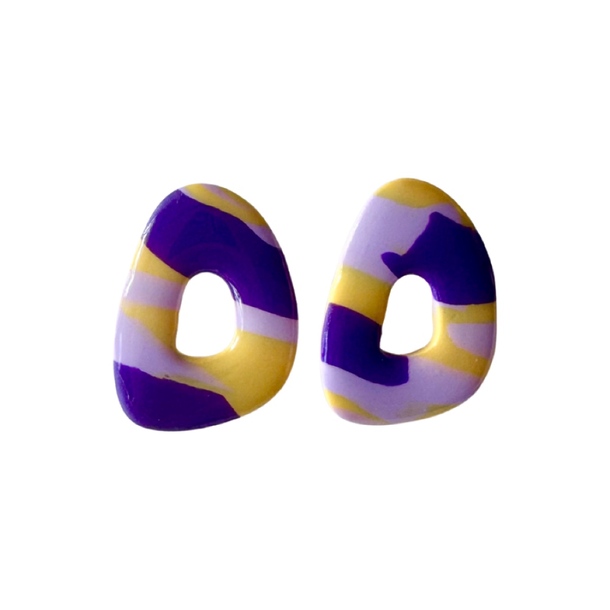 Vera camuflaje amarillo y lila, pendientes